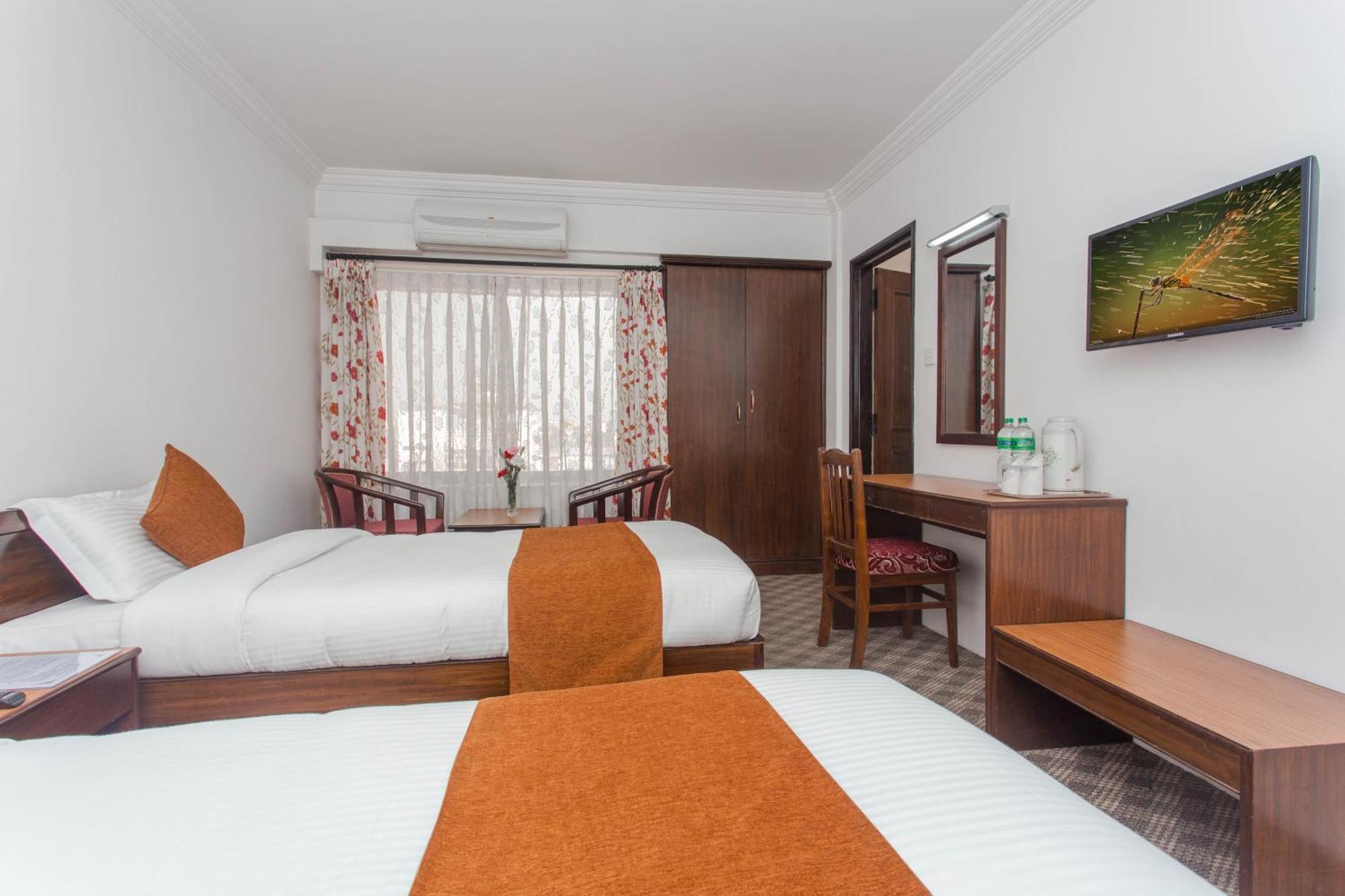 Fuji Hotel Катманду Екстер'єр фото