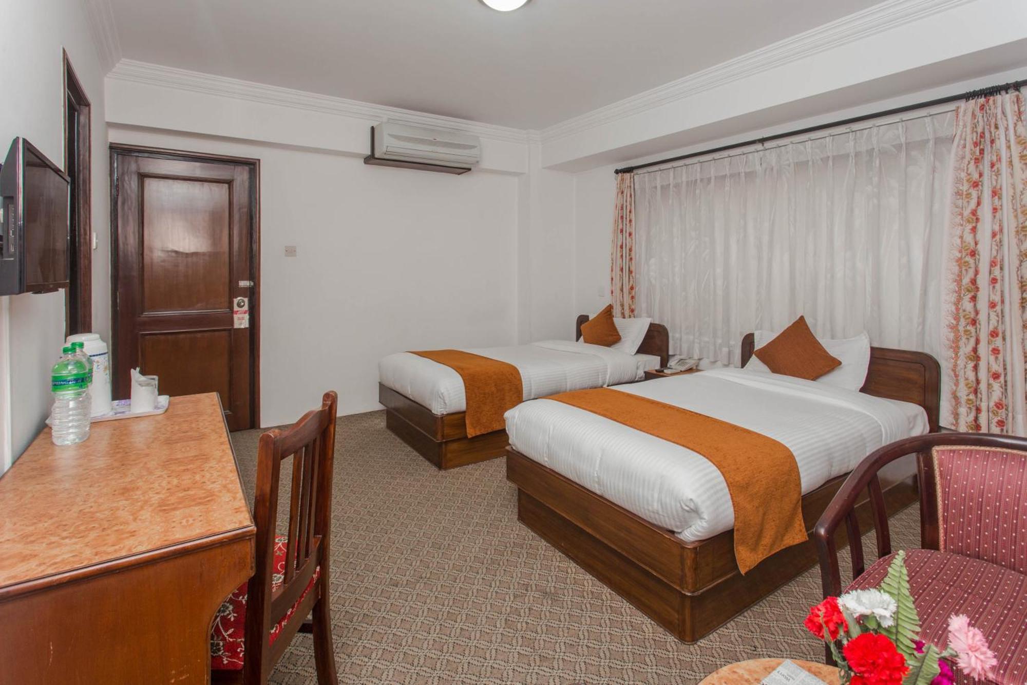 Fuji Hotel Катманду Екстер'єр фото